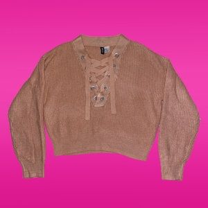 💖H&M Pink Lace-Up Cropped Sweater💖